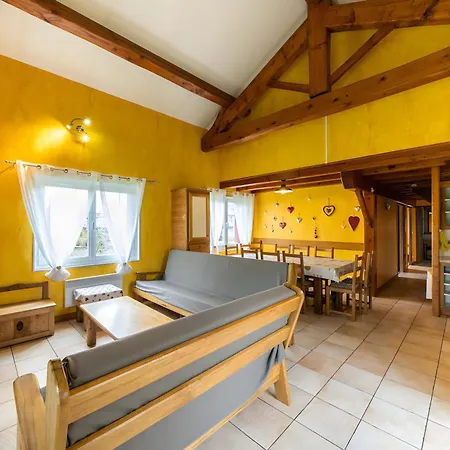 Du Grand Cèdre Ferienhaus *